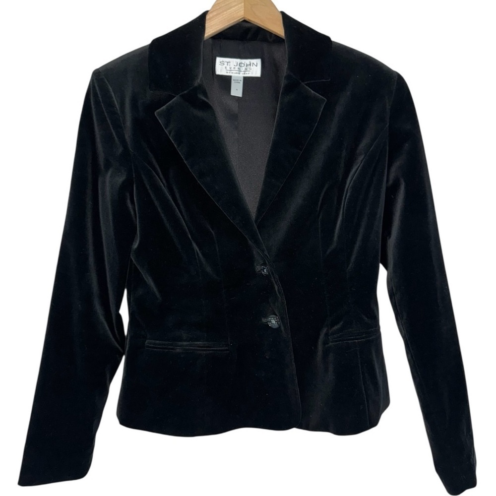 ST. JOHN EVENING Black Velvet Blazer Jacket Silk Lined Rhinestone Classic Small